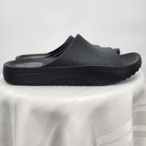 ANYWEAR Vibe Black EVA Slip On Recovery Sandals Size 9 NWT - Picture 3 of 10